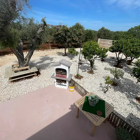 ヴィラ Trullo Del Salento サン・ヴィート・デイ・ノルマンニ